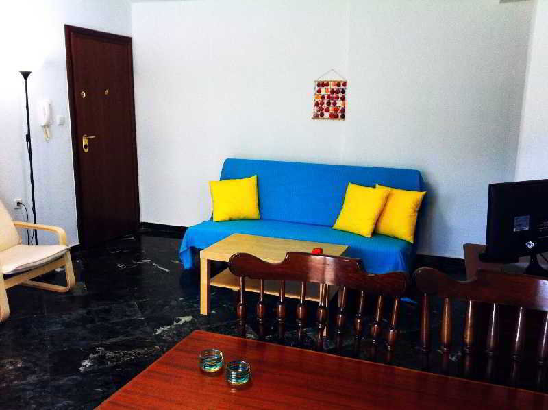 Salonikiou Beach Apartments & Villas