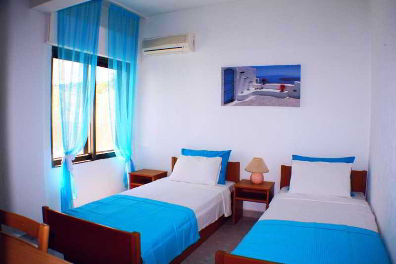 Salonikiou Beach Apartments & Villas