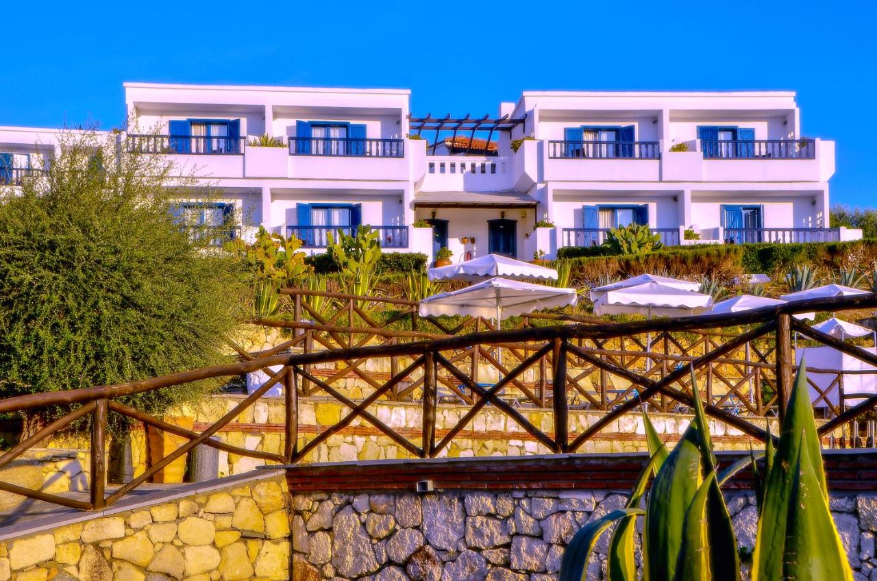 Agionissi Resort