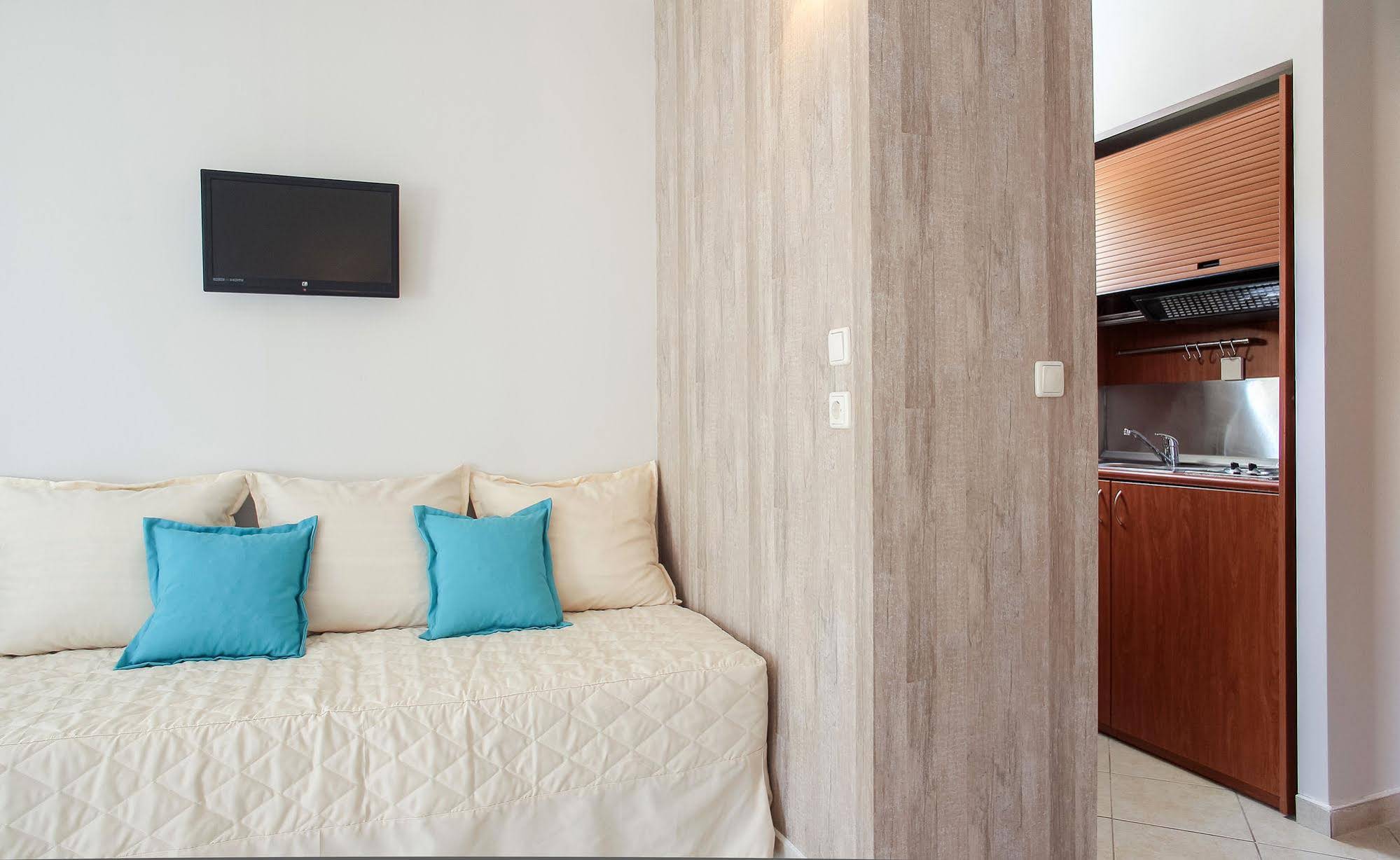 Electra Hotel