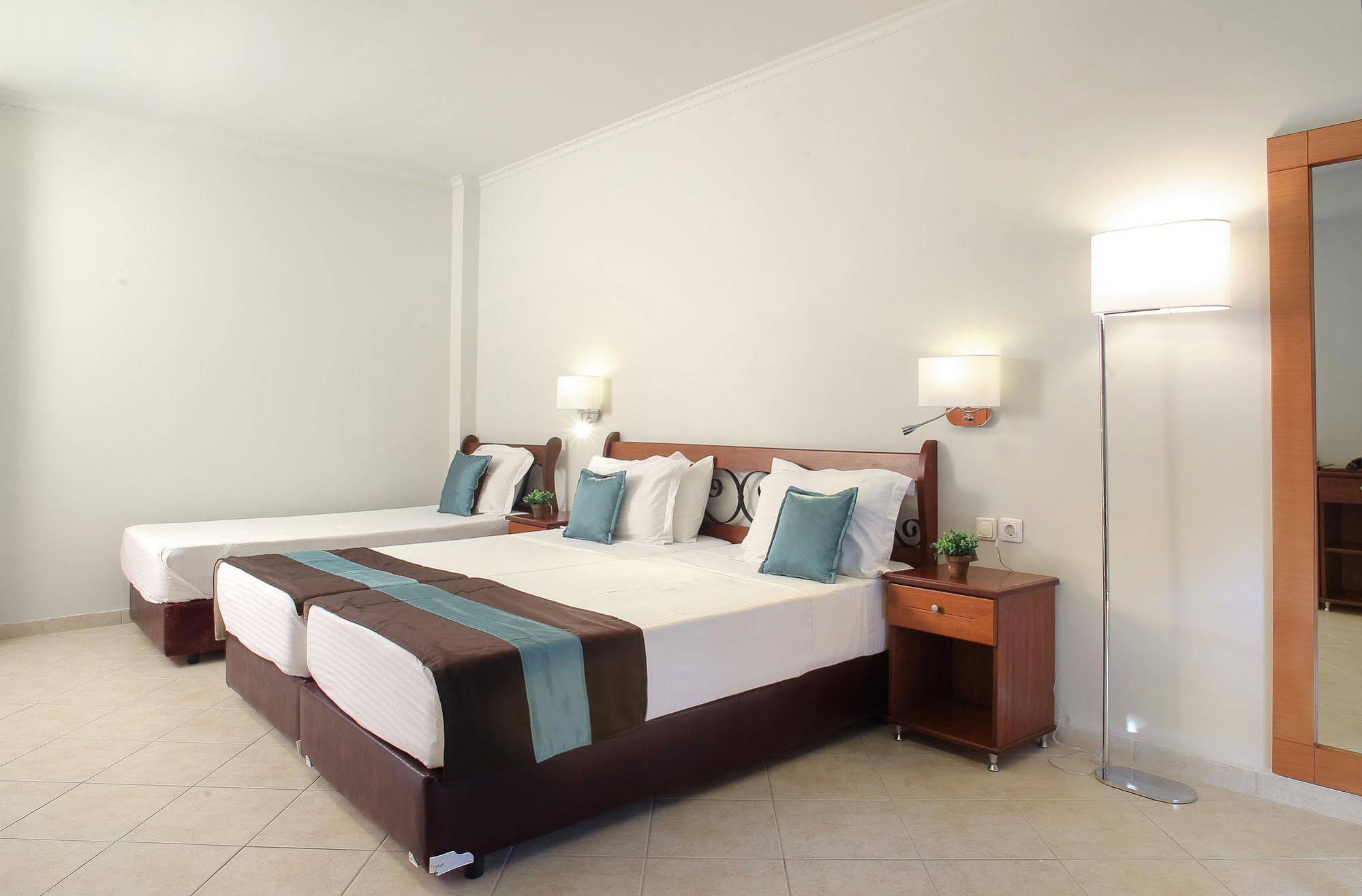 Electra Hotel