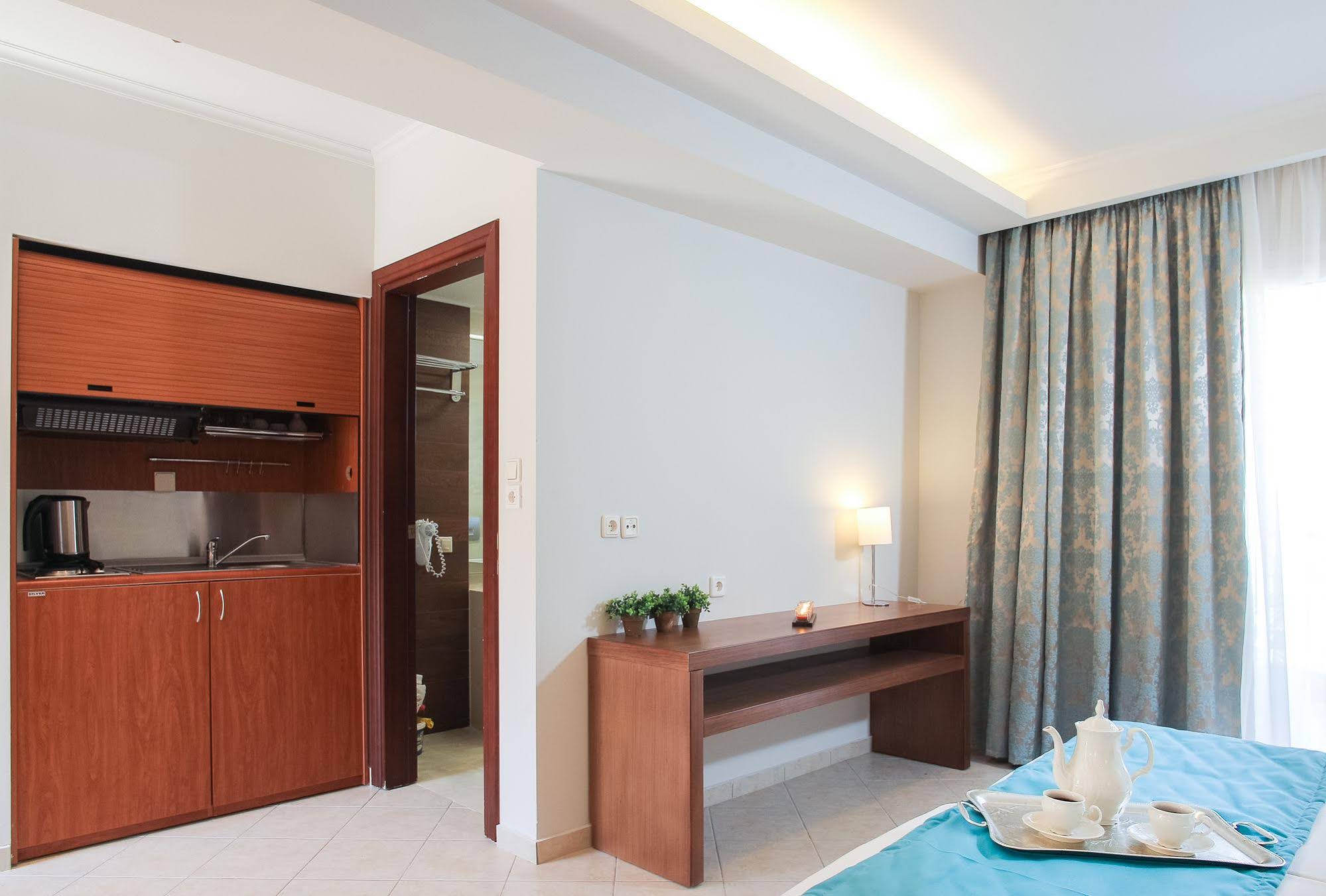 Electra Hotel