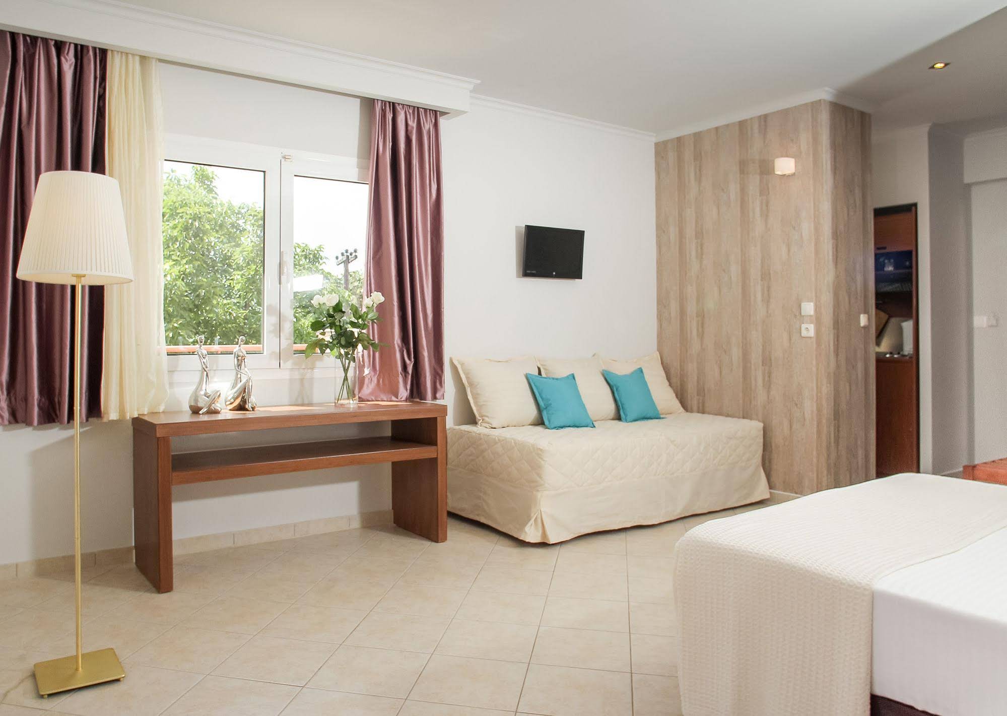 Electra Hotel