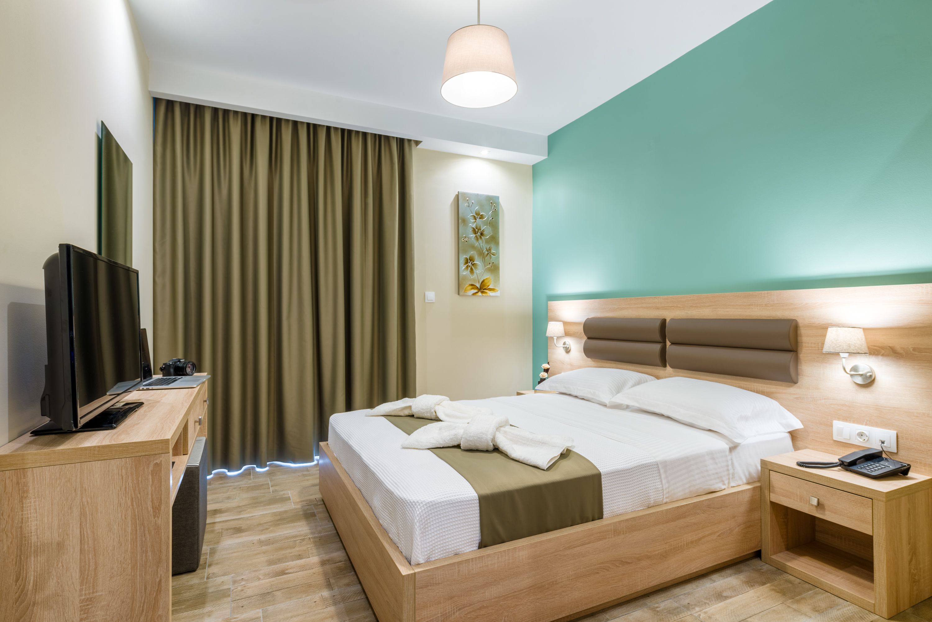 Lagaria Hotel II & Apartments