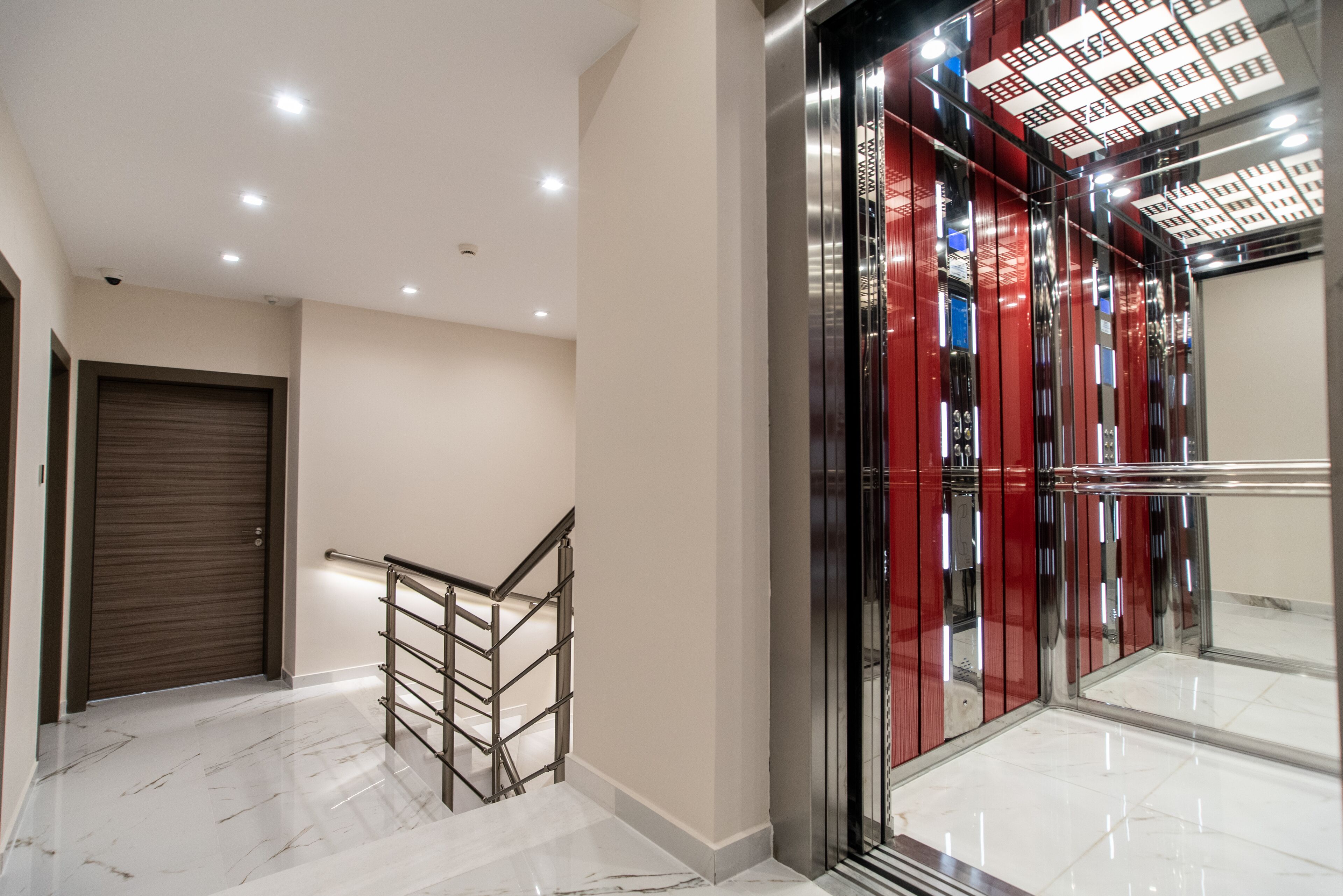 Lagaria Hotel II & Apartments
