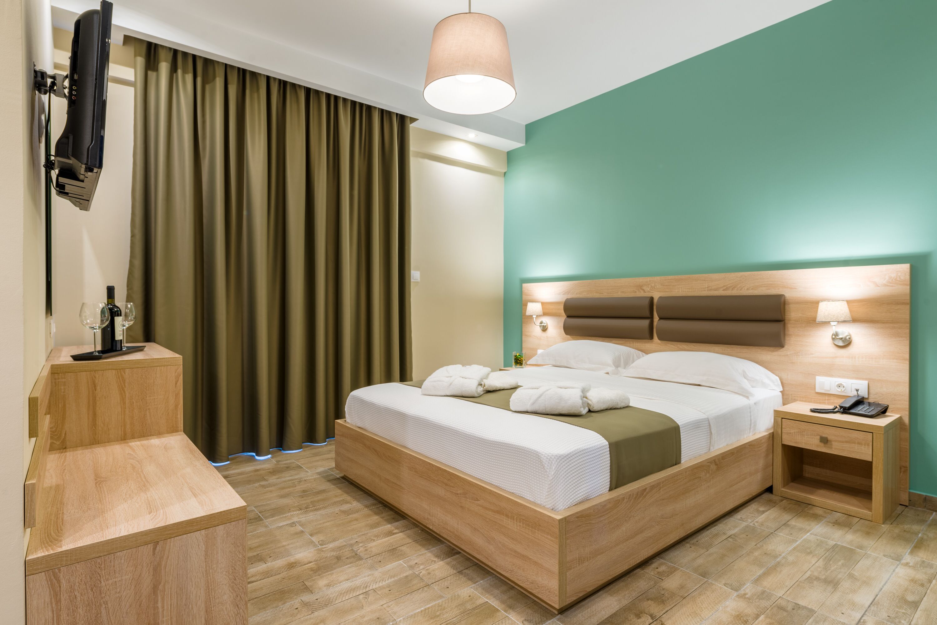 Lagaria Hotel II & Apartments