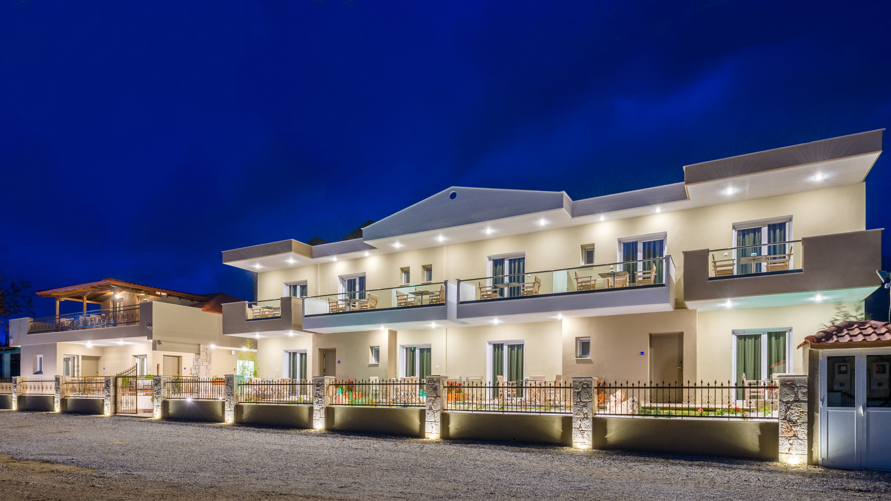 Lagaria II Apartments