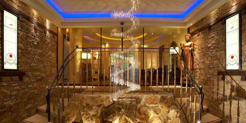 Anthemus Sea Beach Hotel & Spa