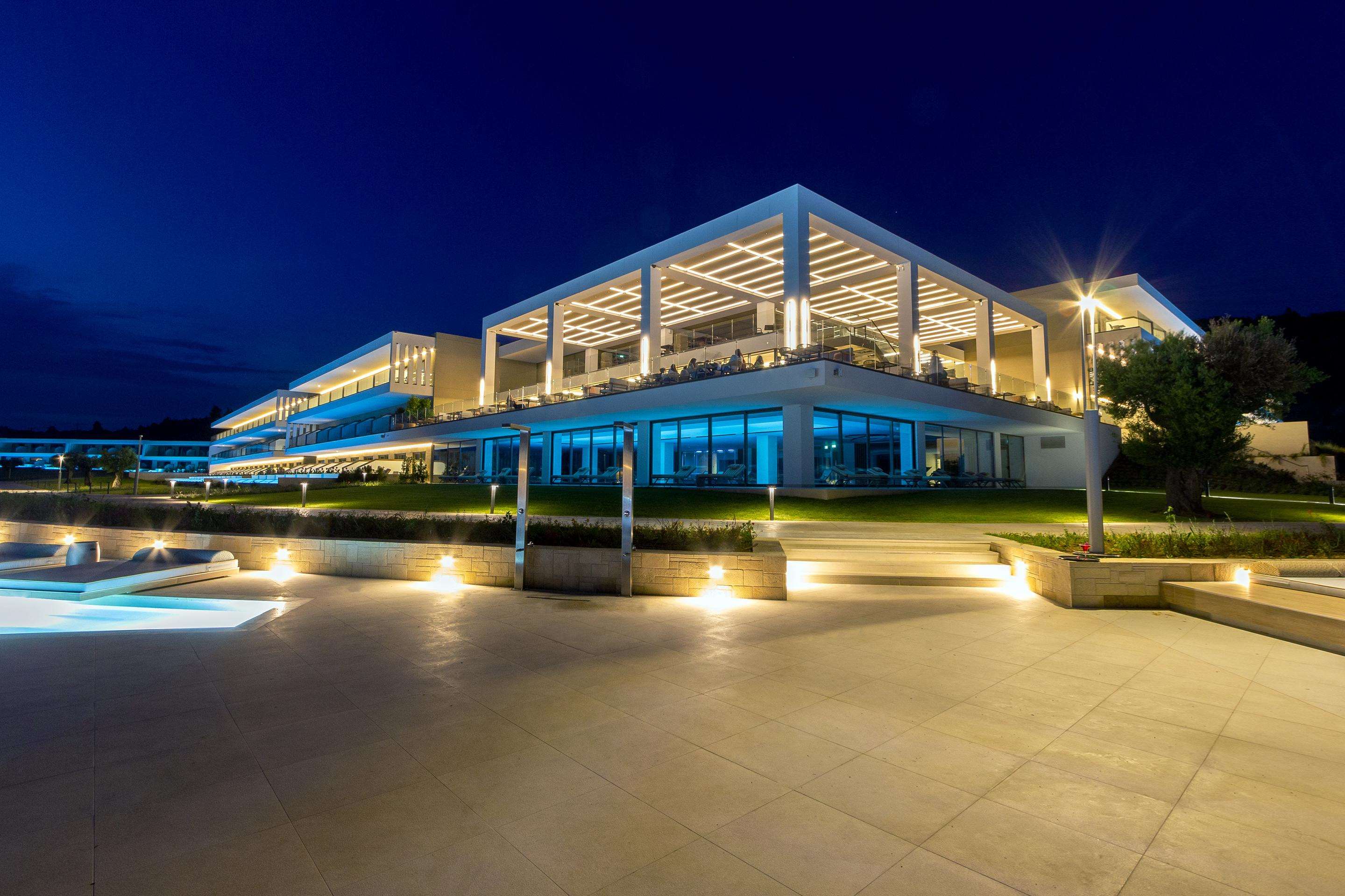 Ammoa Luxury Hotel & Spa Resort