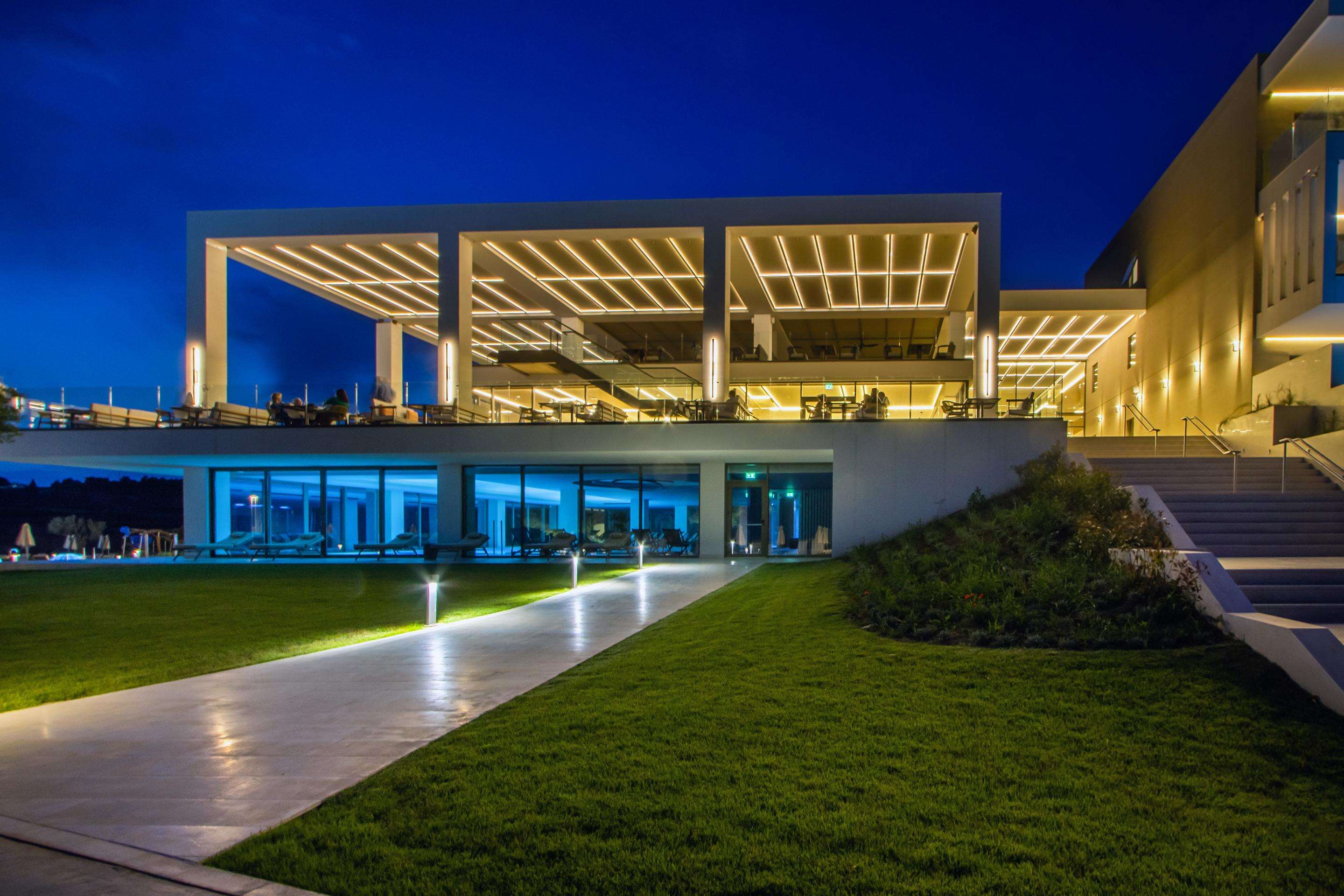 Ammoa Luxury Hotel & Spa Resort