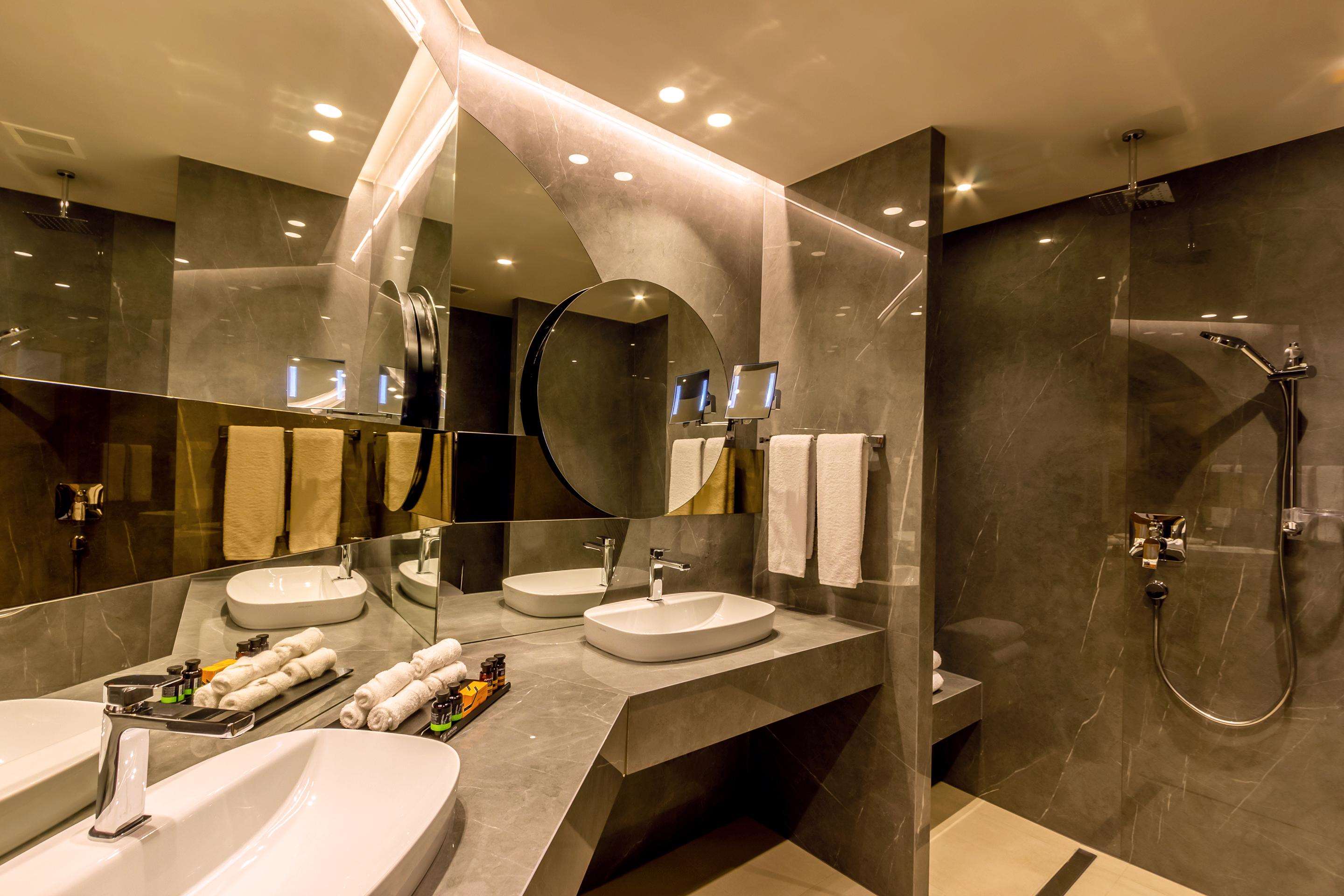 Ammoa Luxury Hotel & Spa Resort