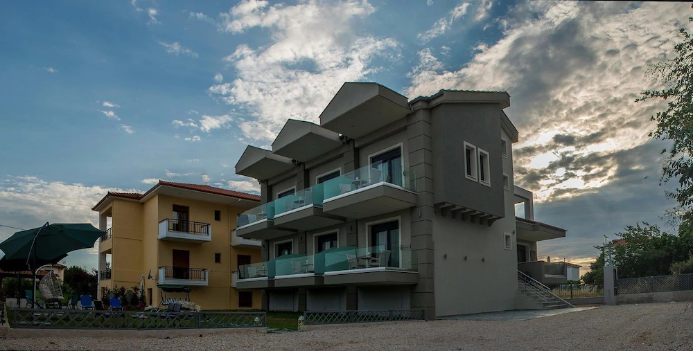 Grey House Apartments