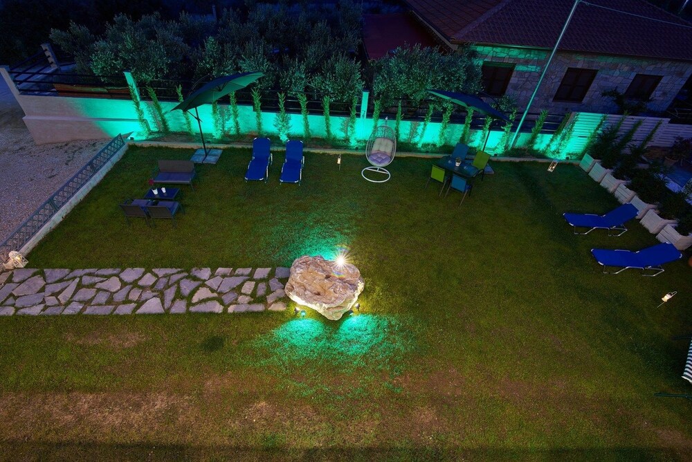 Grey House Apartments