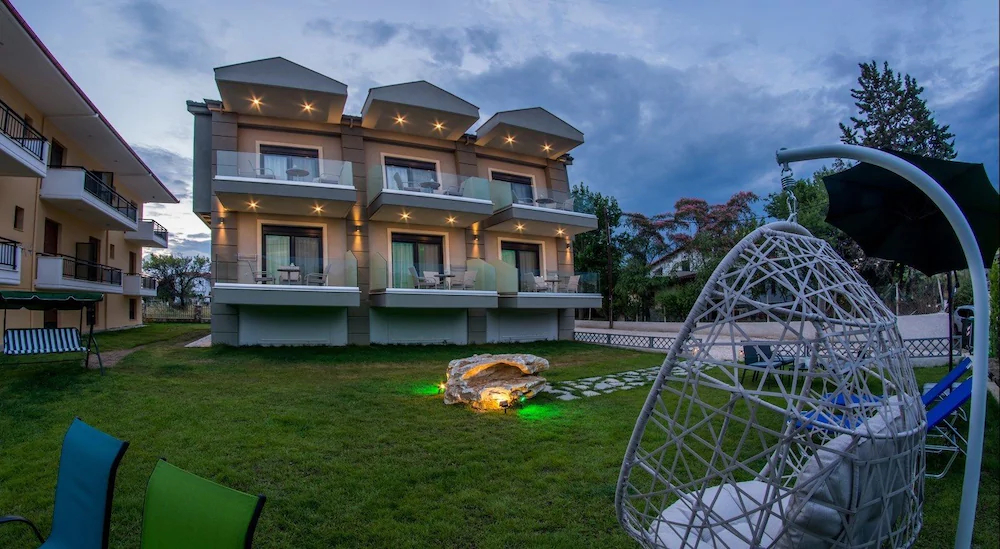 Grey House Apartments