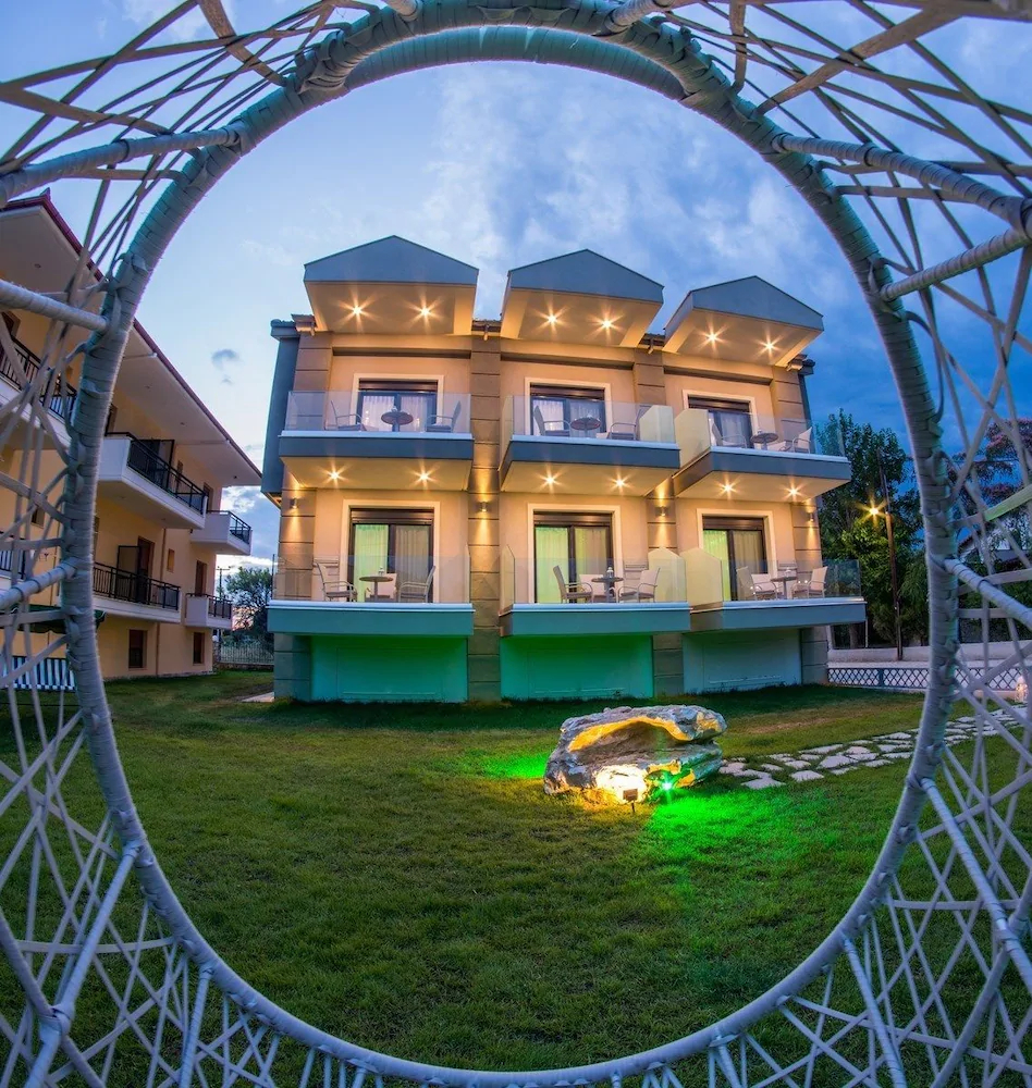 Grey House Apartments