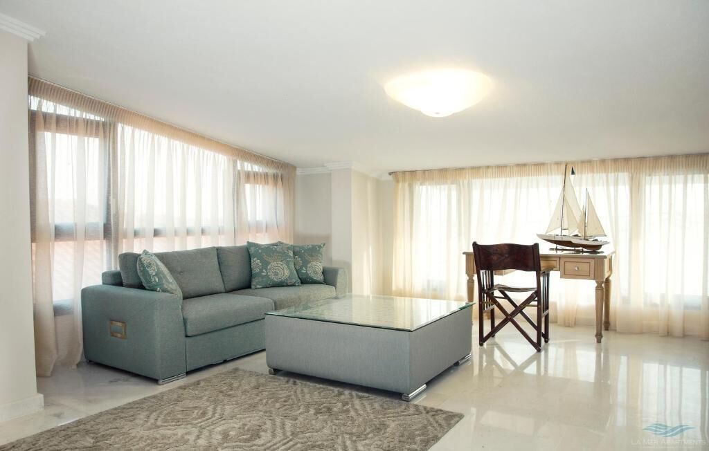 La Mer Apartments