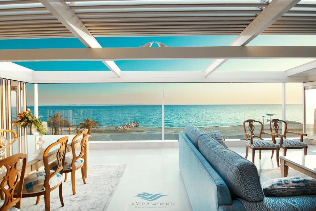 La Mer Apartments