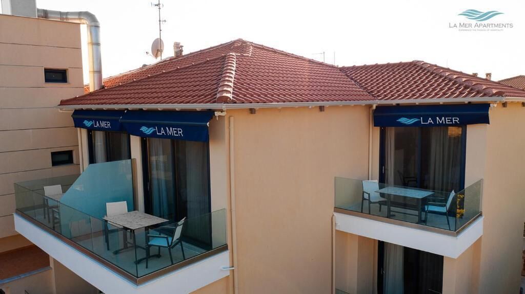 La Mer Apartments
