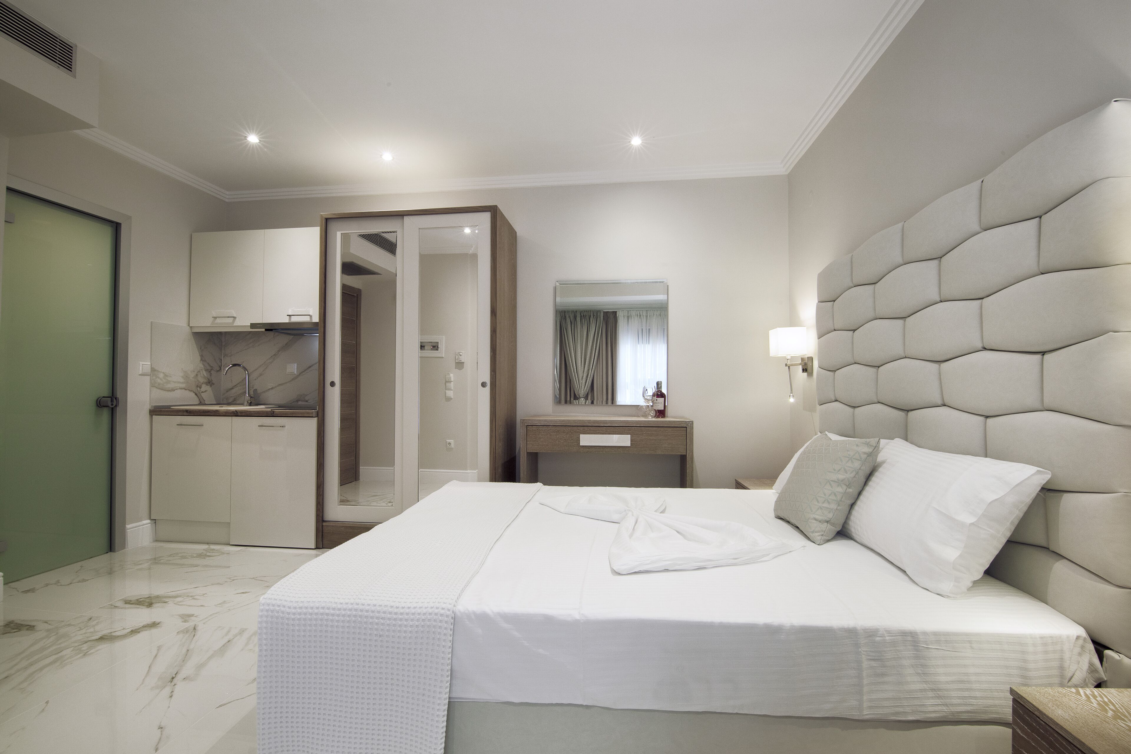 La Mer Apartments
