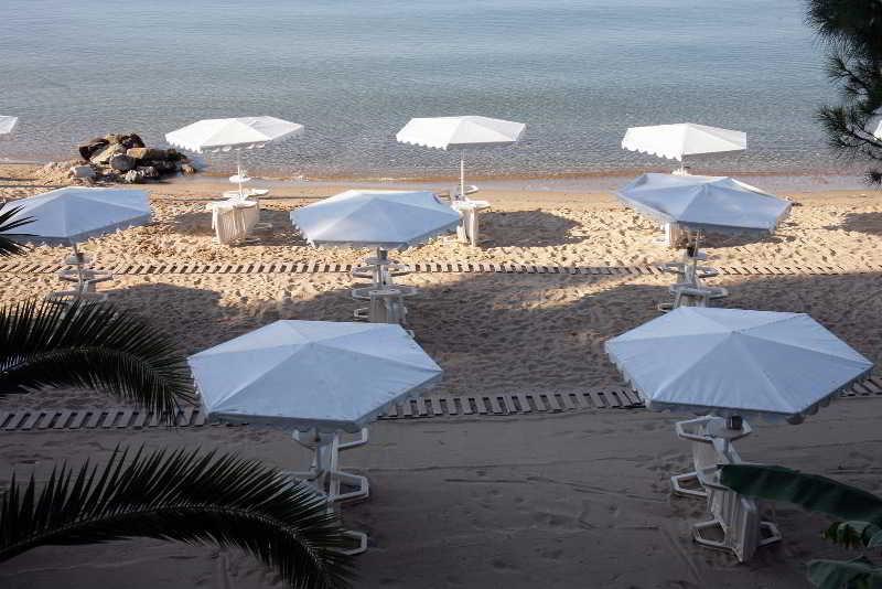 Porfi Beach Hotel