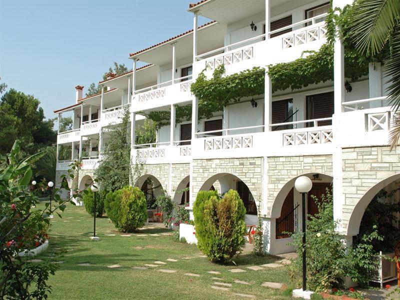 Porfi Beach Hotel