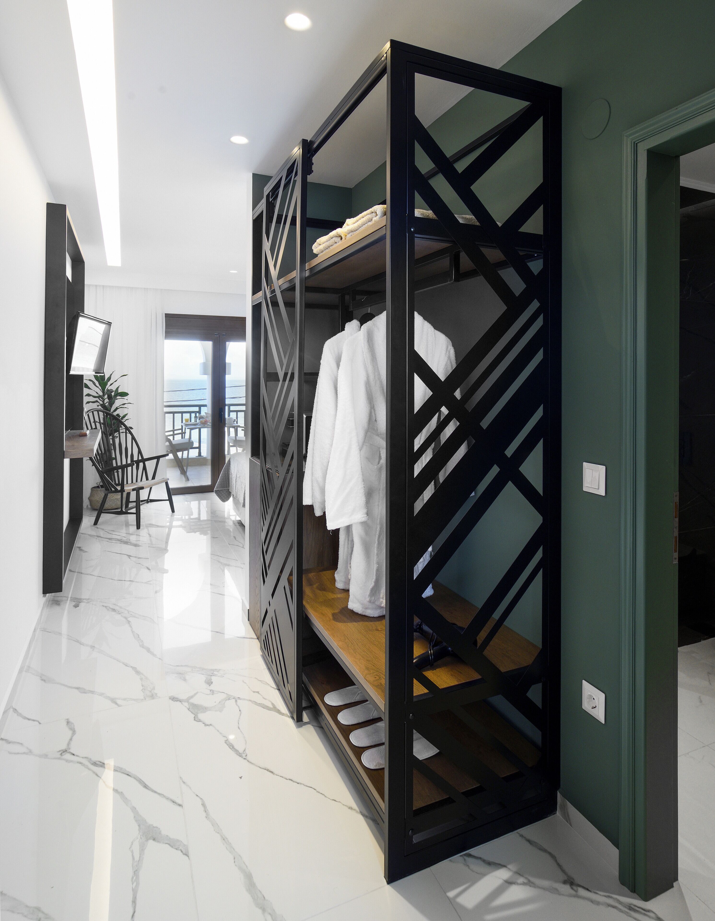 Assano Sea Front Luxury