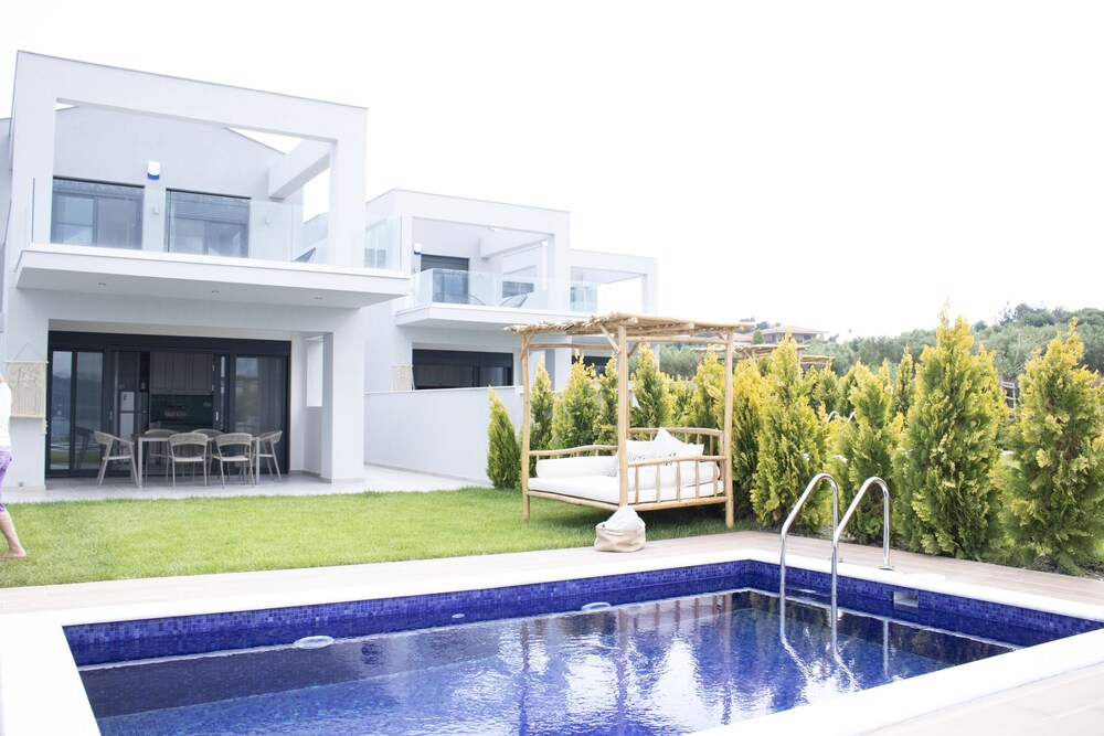 Soleado Luxury Villas