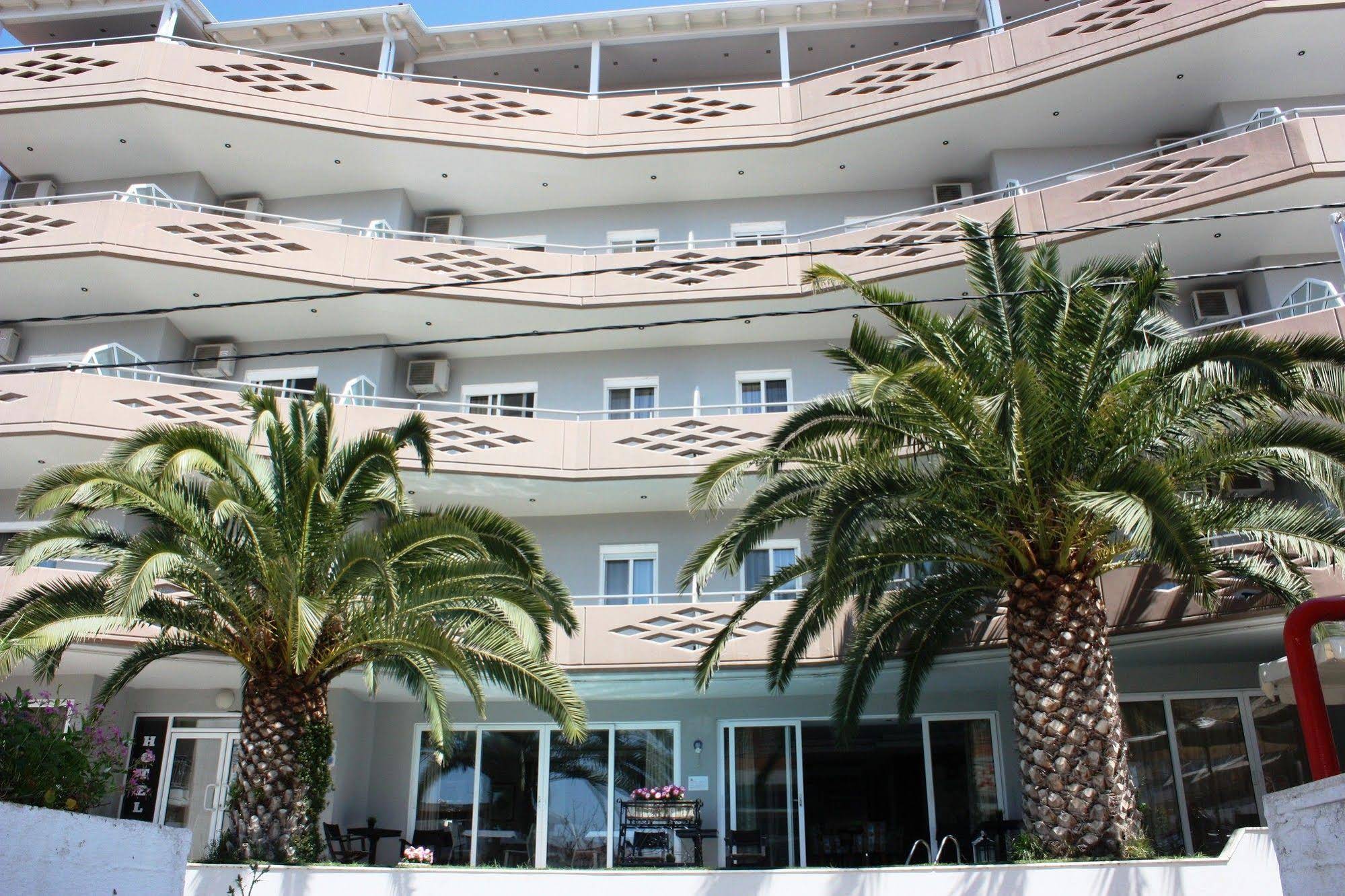 Hotel Cariatis