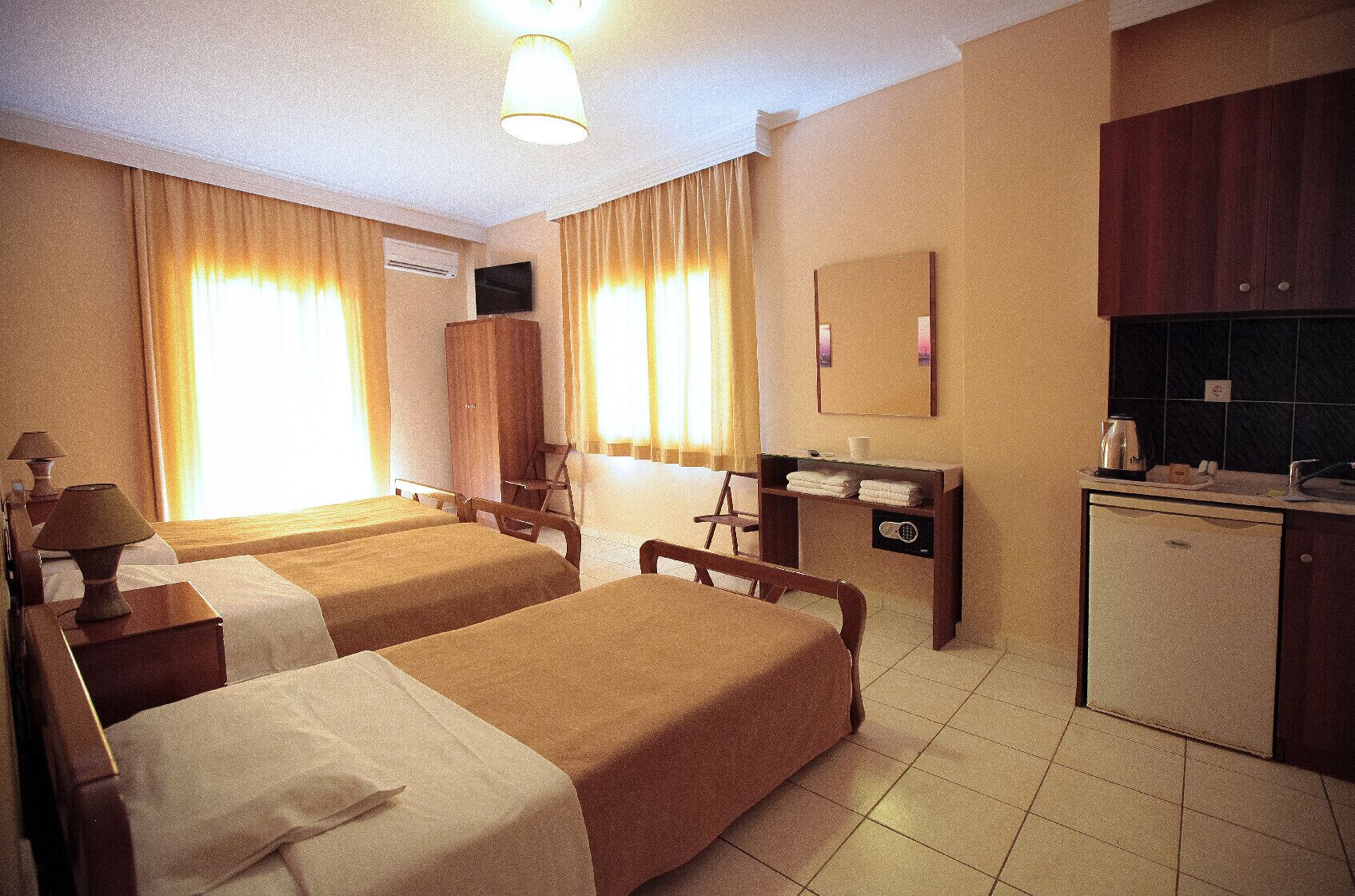 Hotel Epavli