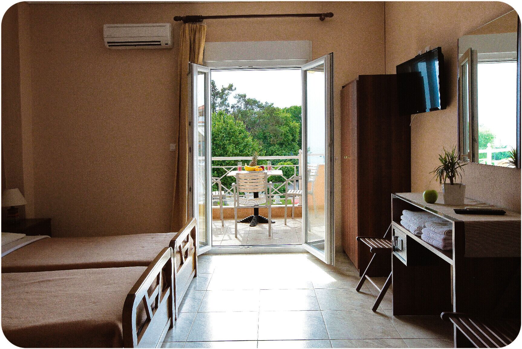 Hotel Epavli
