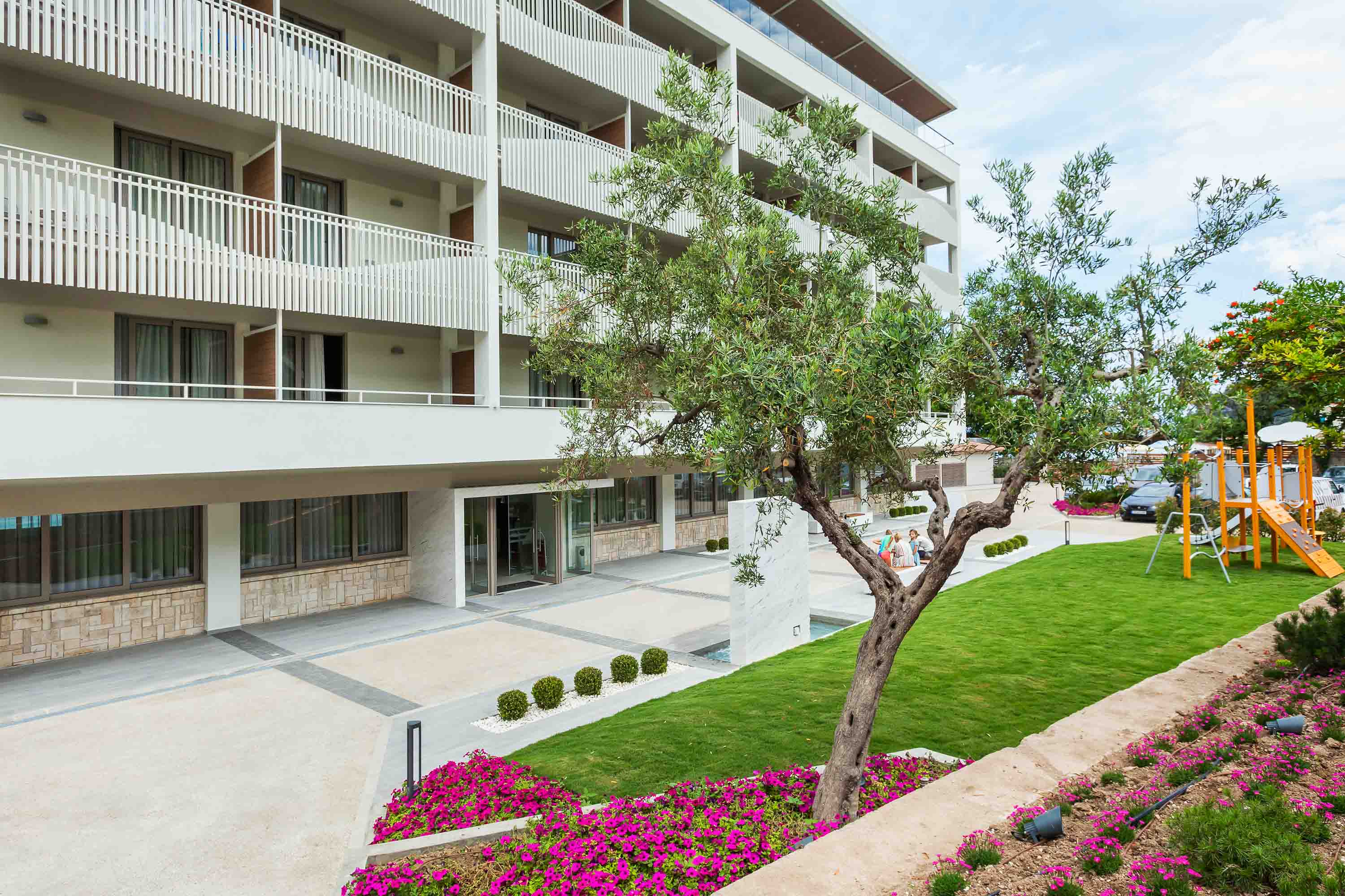 Ammon Zeus Luxury Beach Hotel