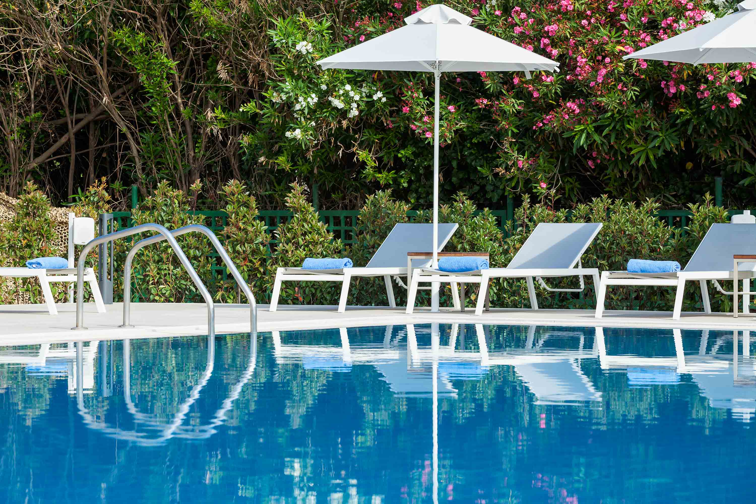 Ammon Zeus Luxury Beach Hotel