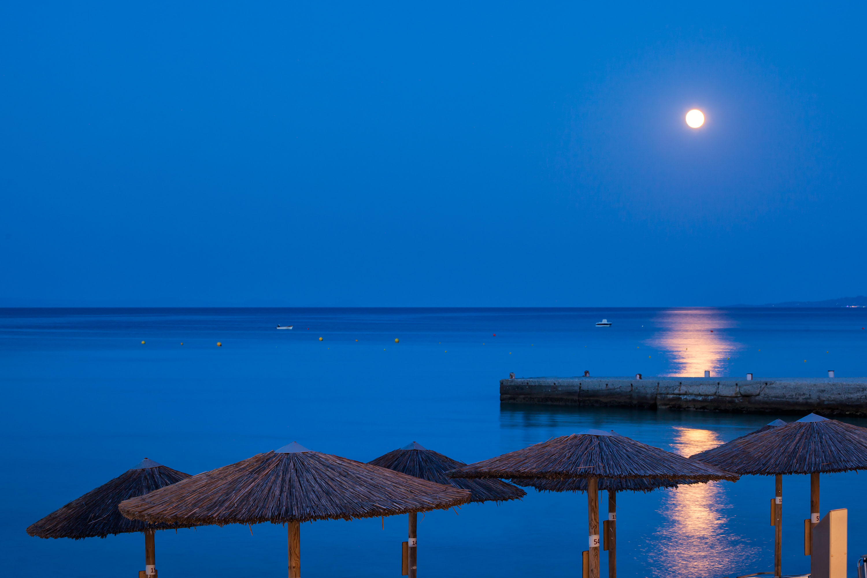 Ammon Zeus Luxury Beach Hotel