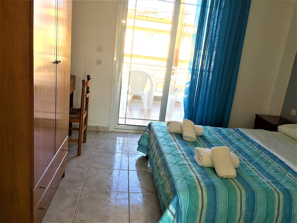 Brother's House