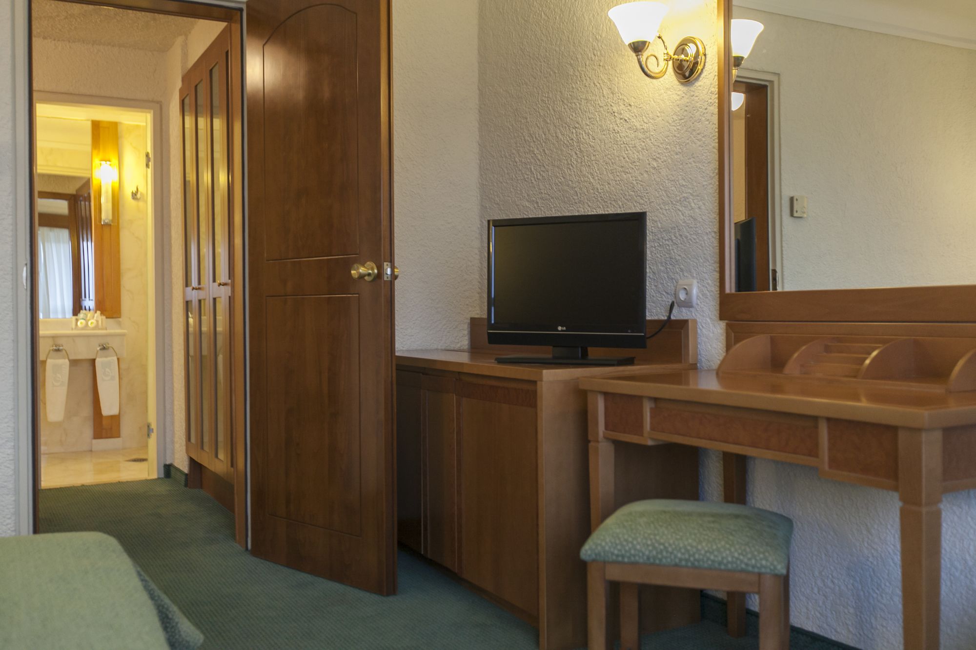 Athos Palace Hotel