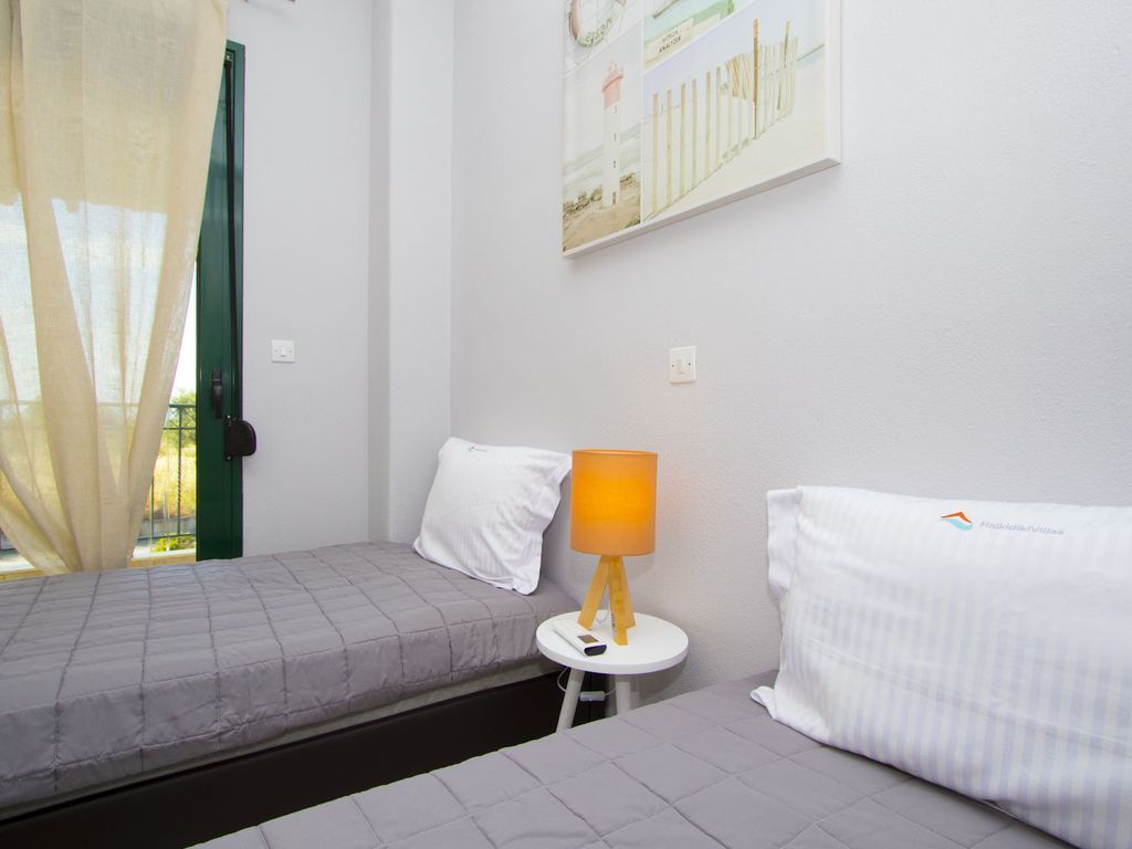 Plagia Shared Pool Maisonette