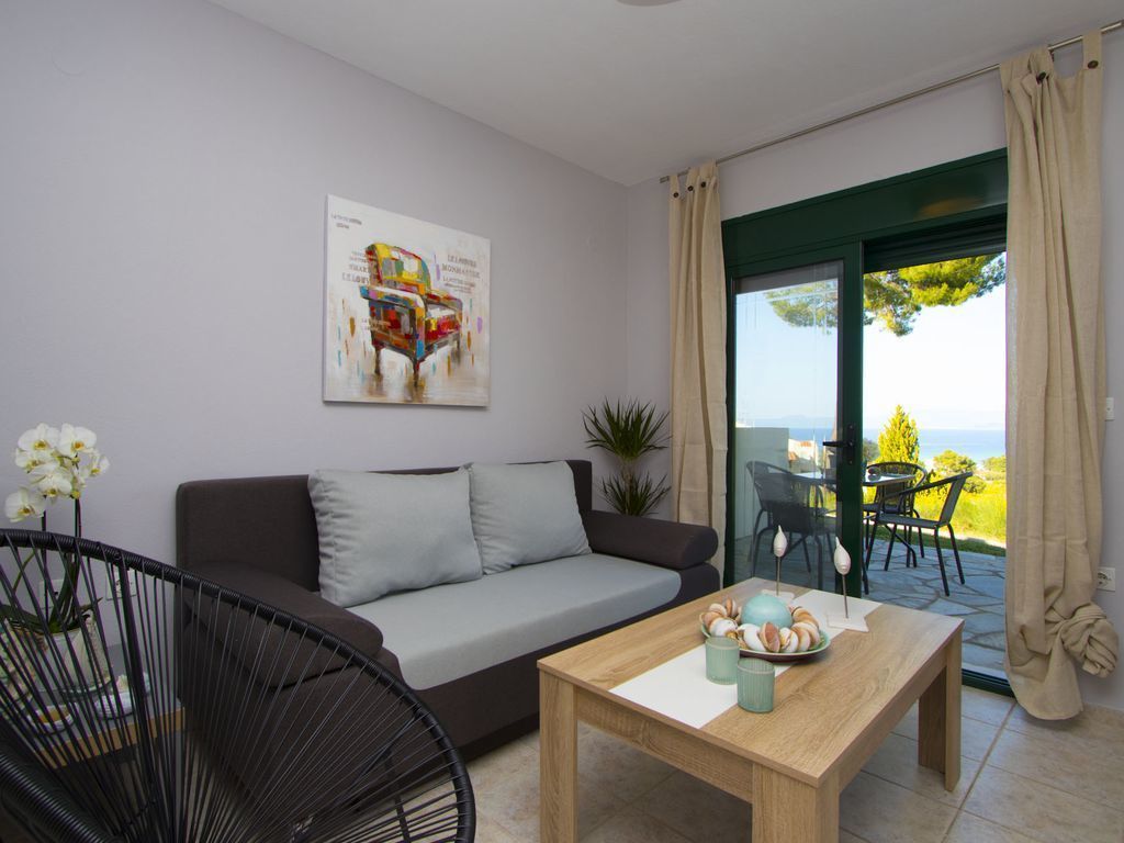 Plagia Shared Pool Maisonette