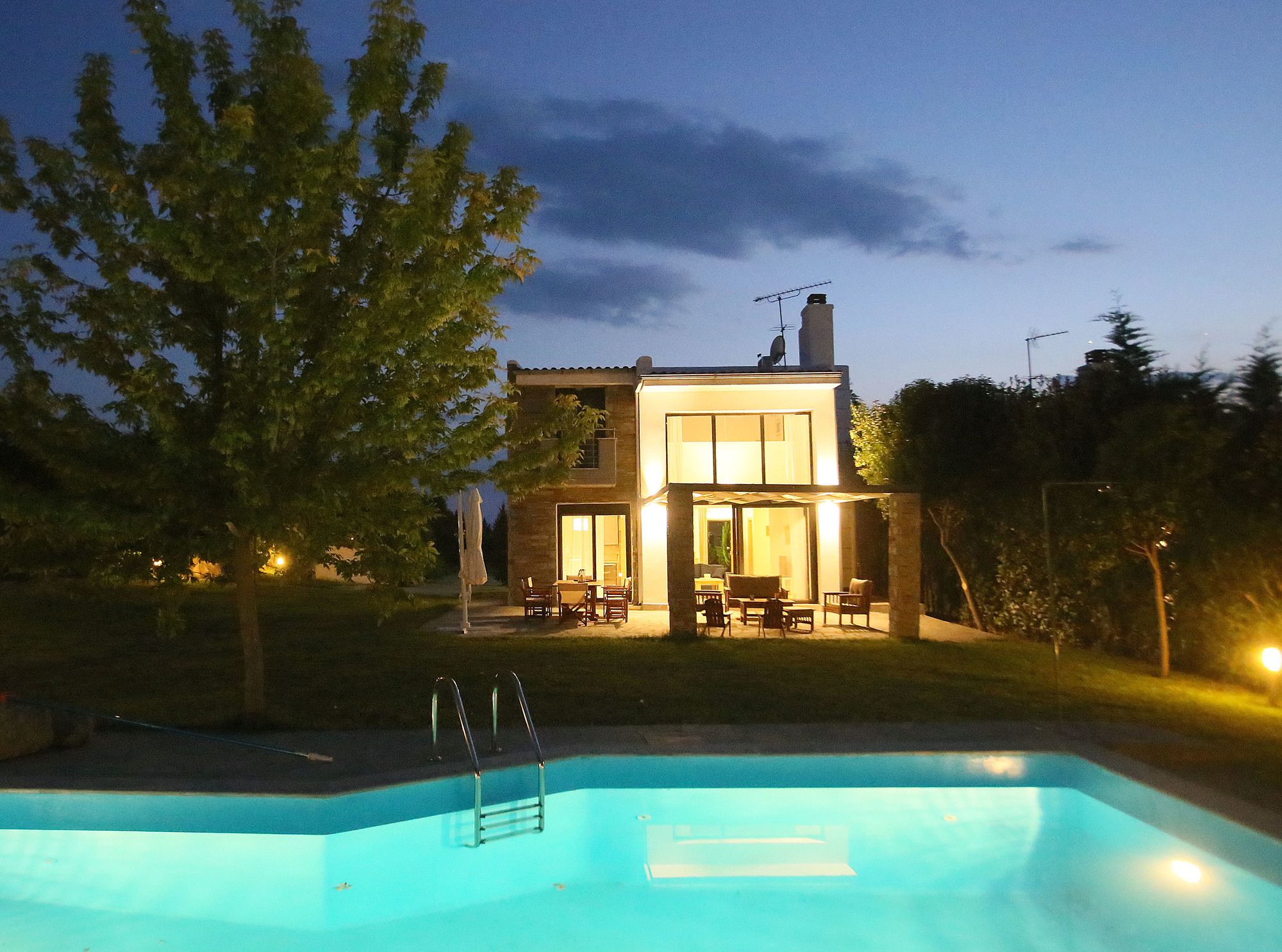 Sunny Sani Luxury Villas