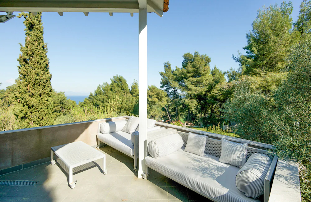 Villa Azzuro by JJ Hospitality