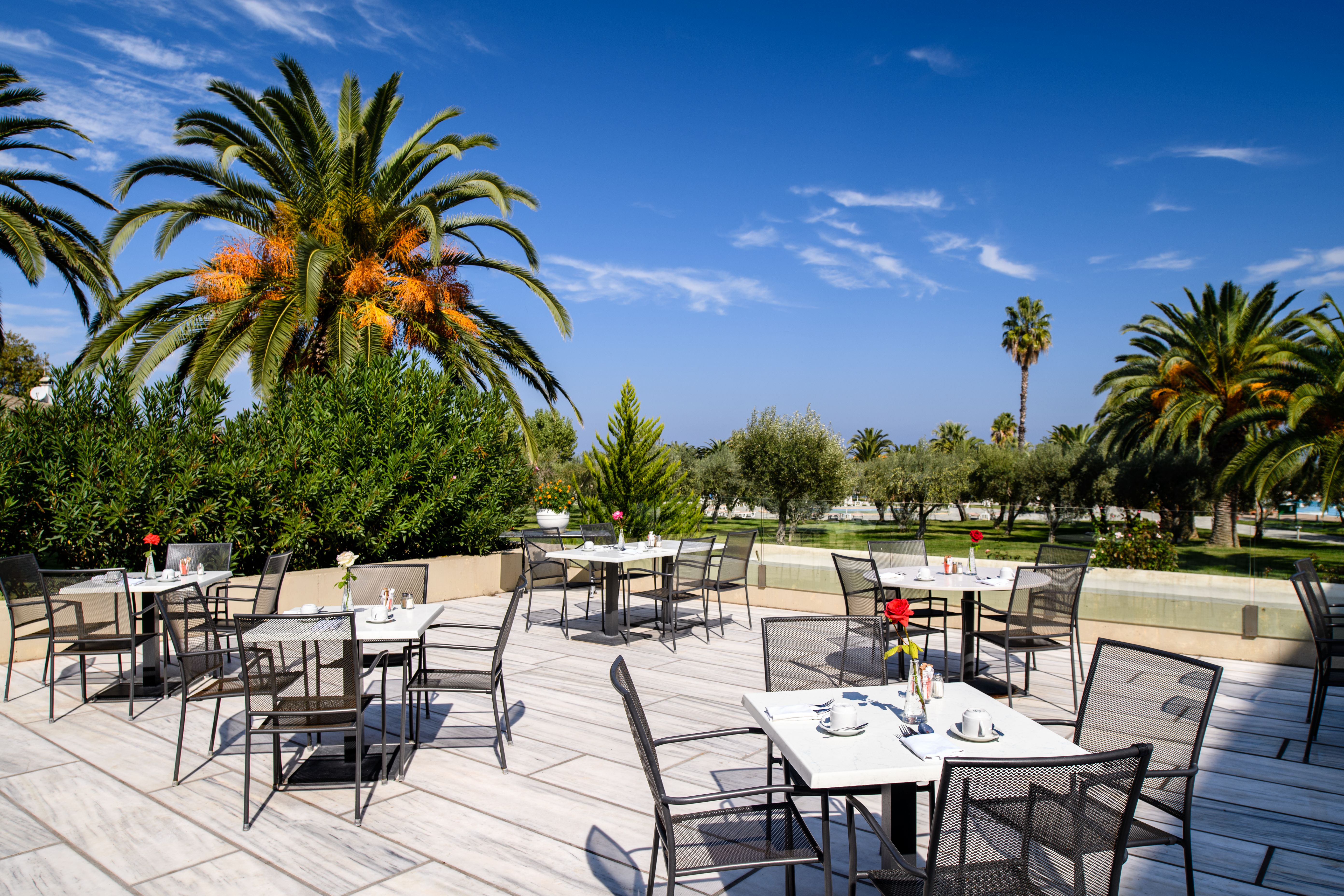 Kassandra Palace Seaside Resort