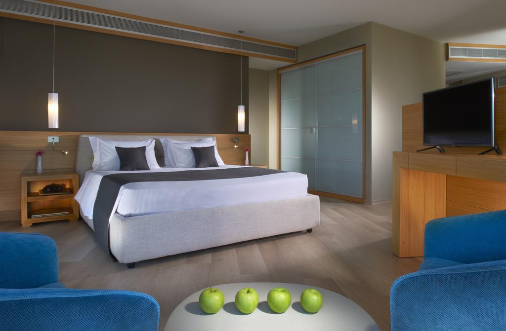Blue Dolphin Hotel