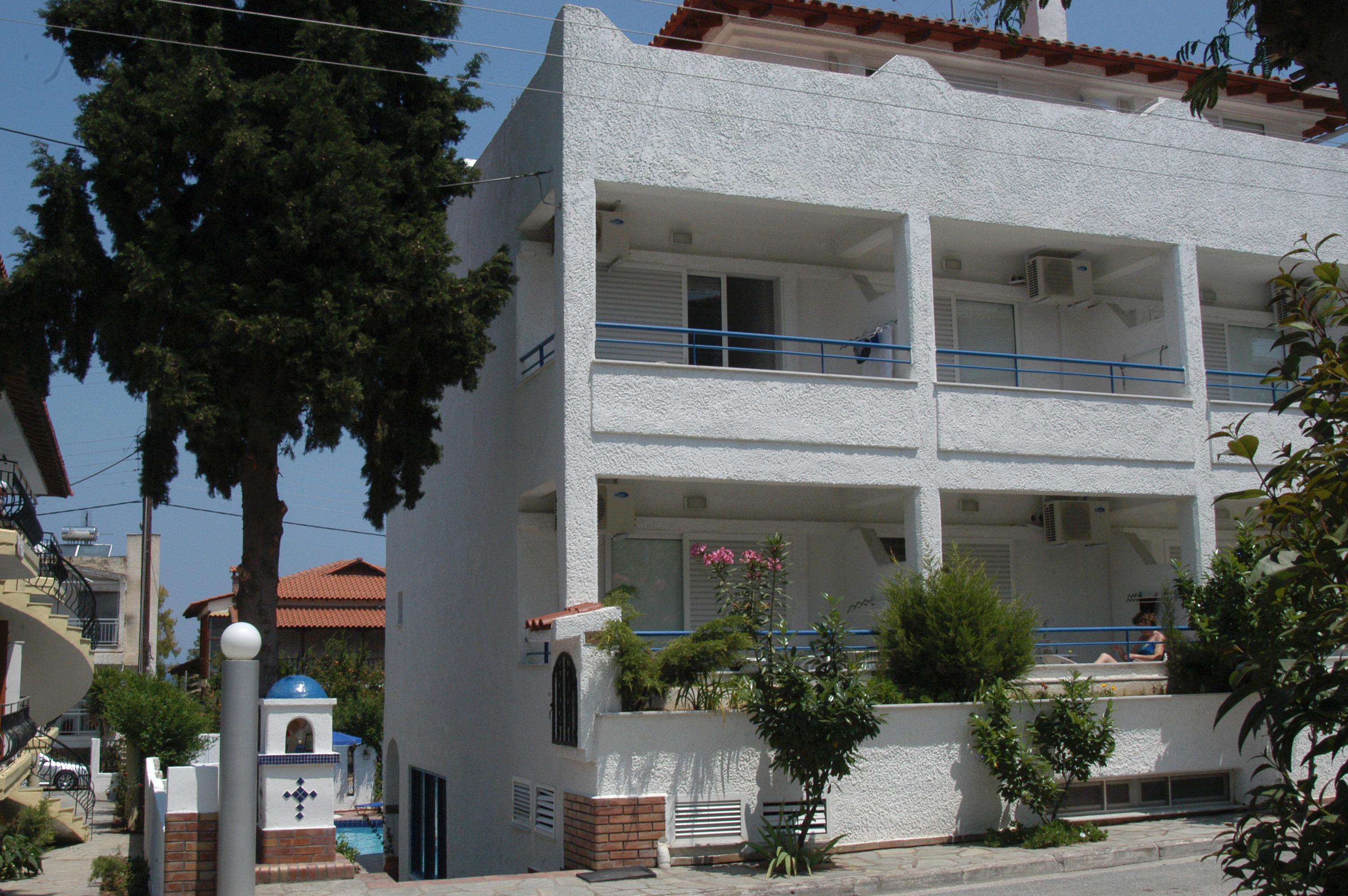 Golden Beach Hotel