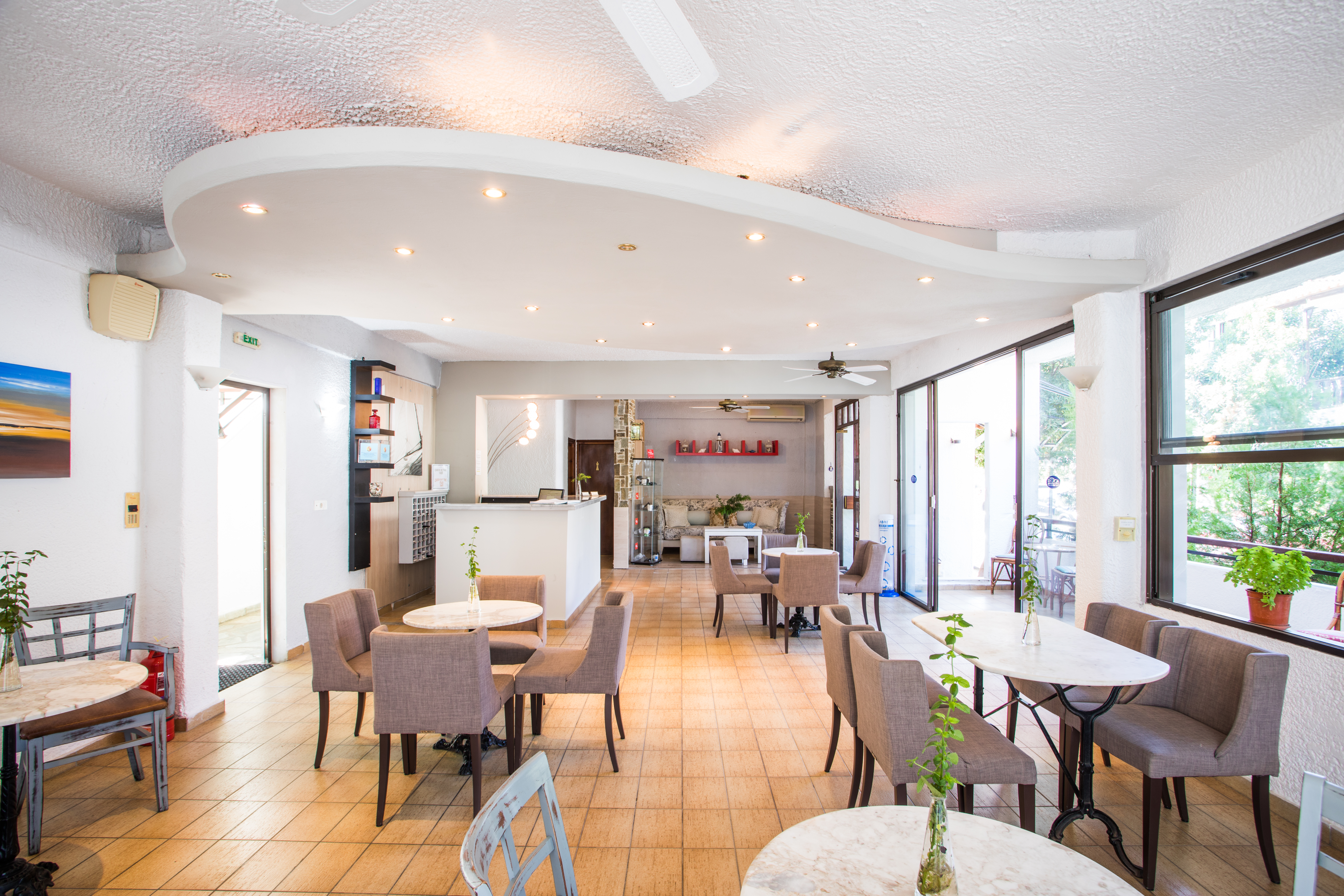 Golden Beach Hotel