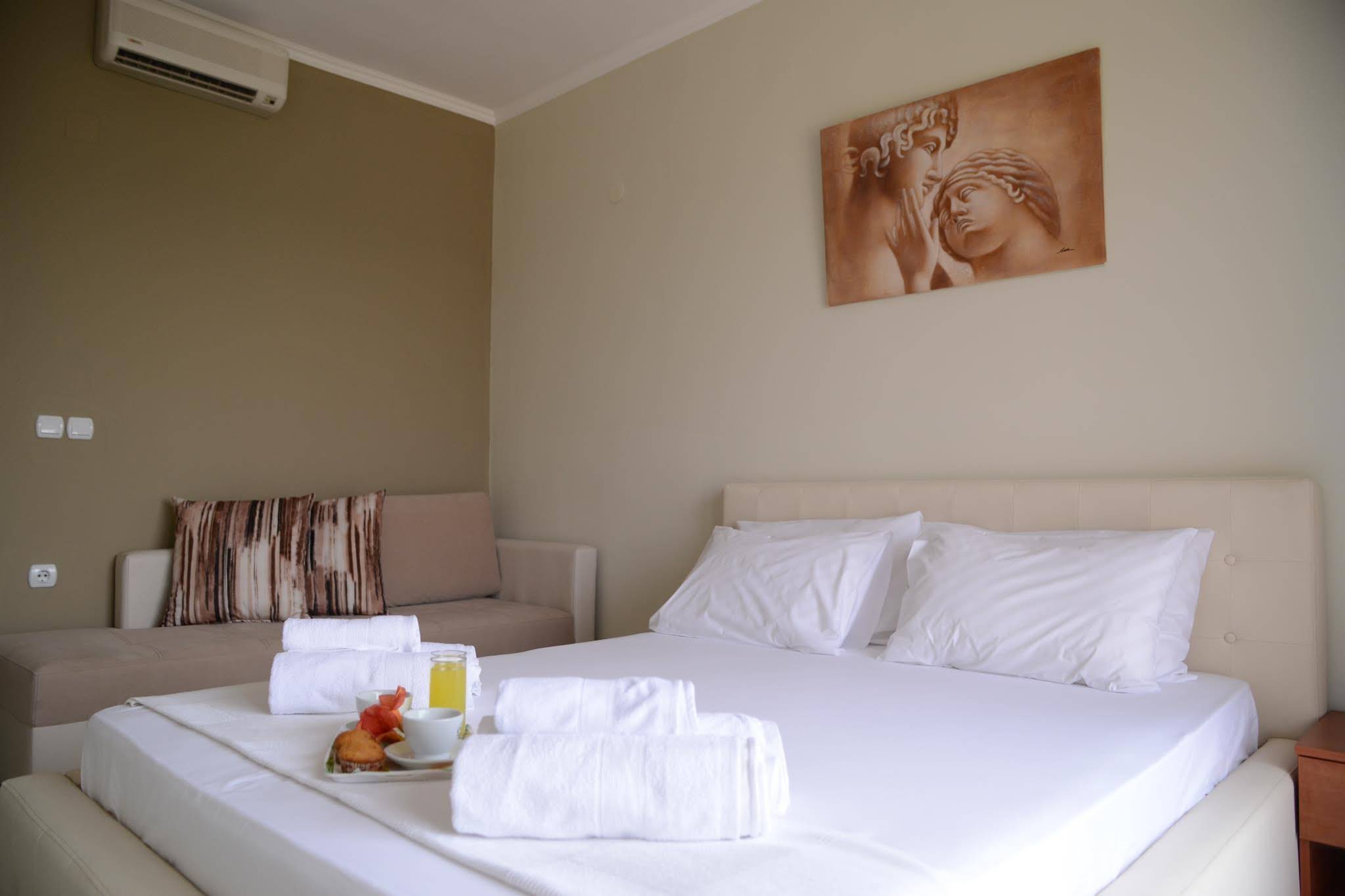 Crown Hotel
