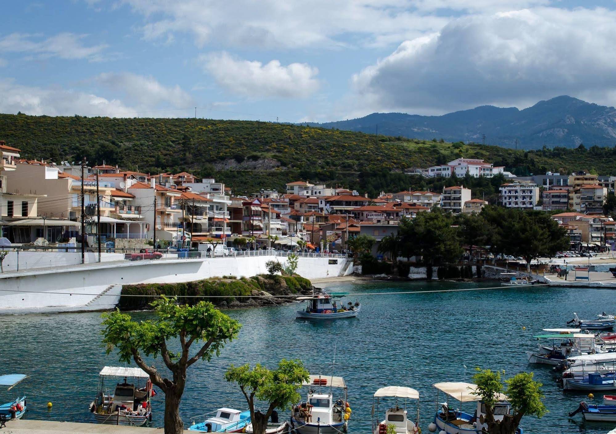 Hotel Papagalos