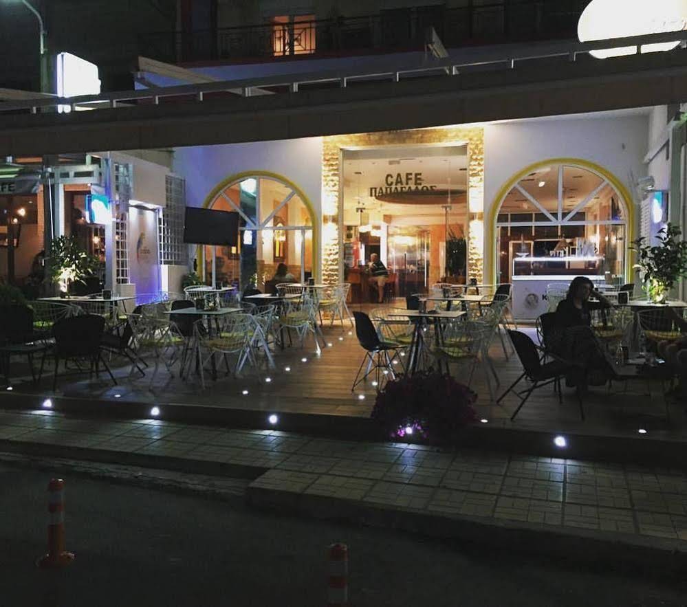 Hotel Papagalos
