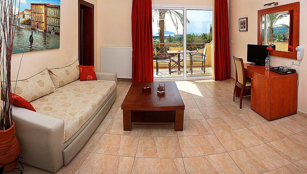 Kelyfos Hotel