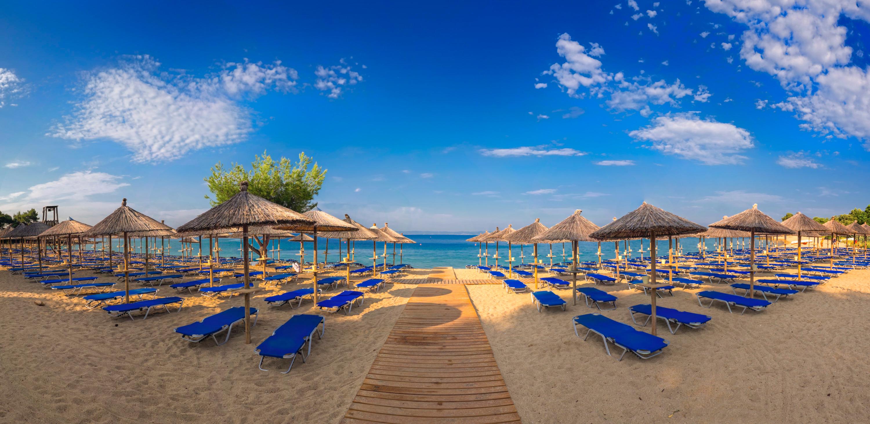 Lagomandra Beach Hotel