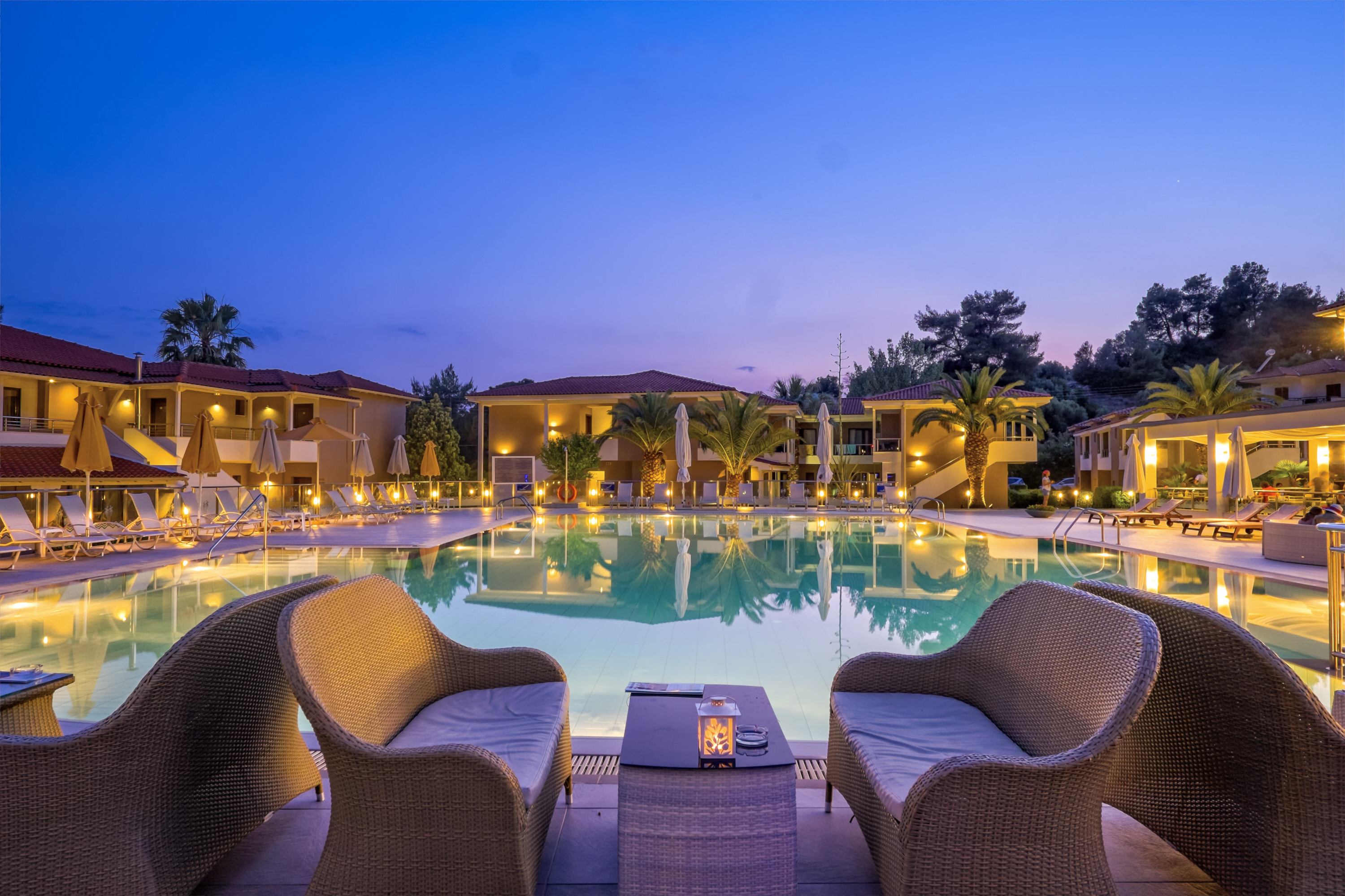 Lagomandra Beach Hotel