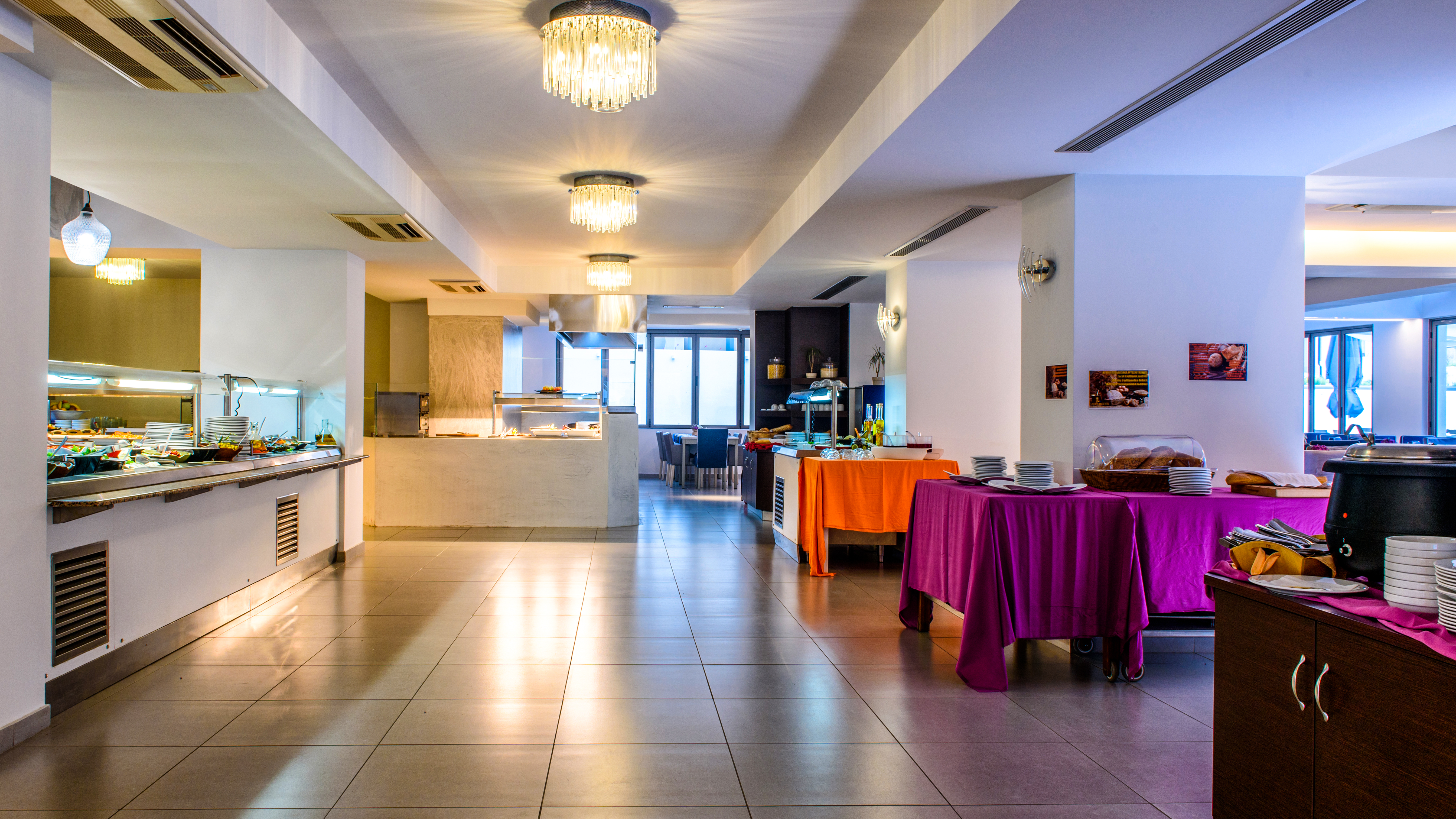 Lagomandra Beach Hotel